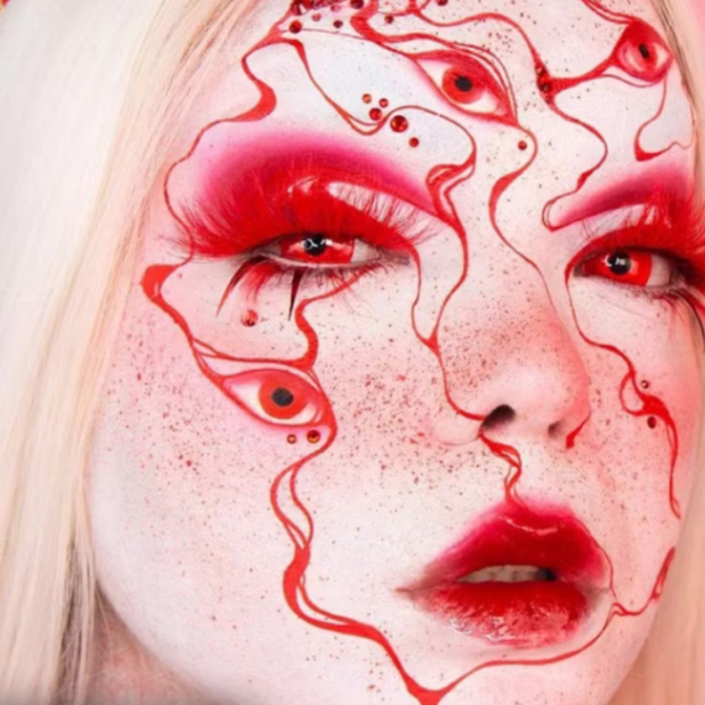 Lente de contato anual Cosplay Crazy Red
