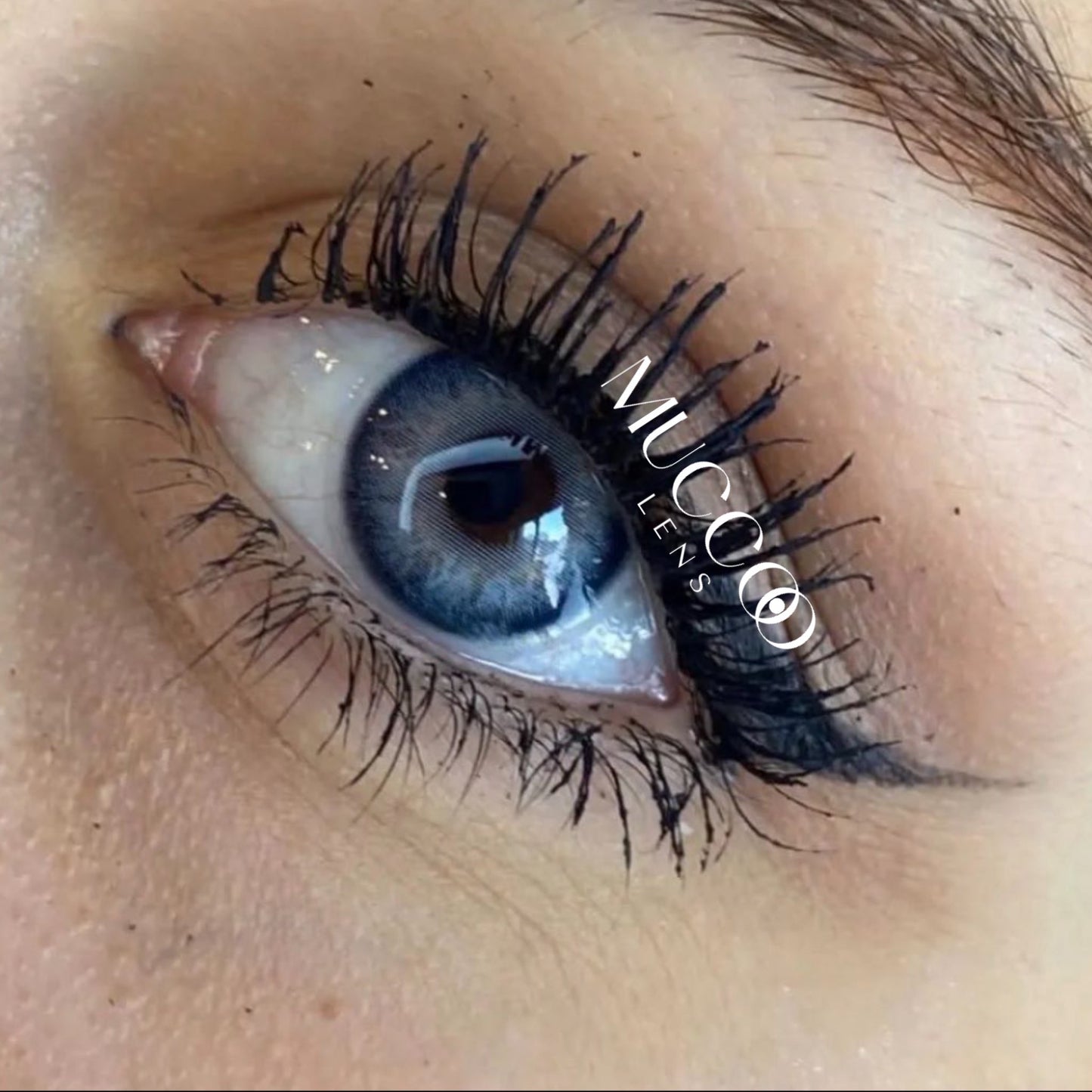 Lente de contato anual Girl Blue (caixa com 2 unidades)